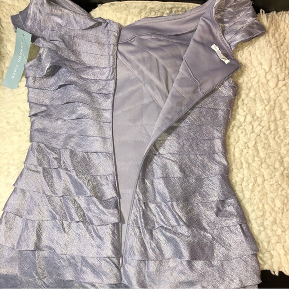 London Times Lilac Tiered Ruffle Sheath Cocktail Dresz - Picture 8 of 9